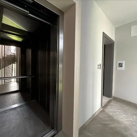 Sea Stories Apartment