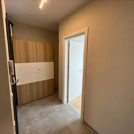 Apartment Sea Stories